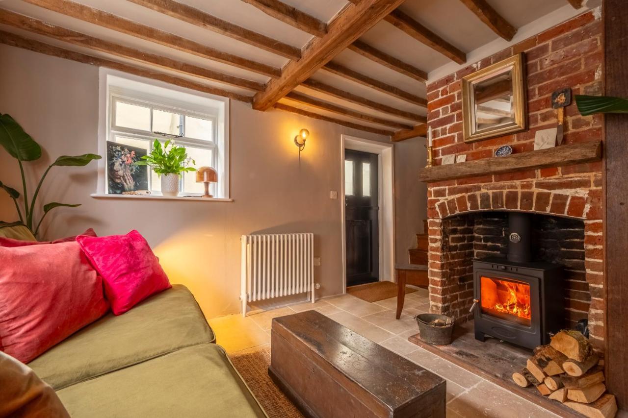 Most Romantic Cottage In Suffolk - Number Four Framlingham Kültér fotó