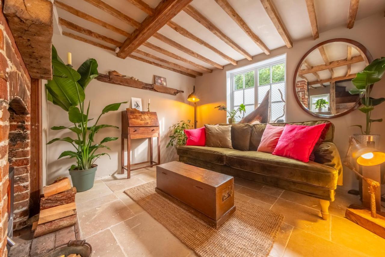 Most Romantic Cottage In Suffolk - Number Four Framlingham Kültér fotó